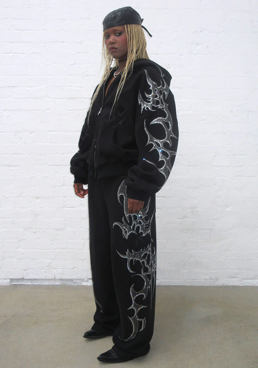 CRASH RHINESTONE ZIP HOODIE BLACK - Image 3