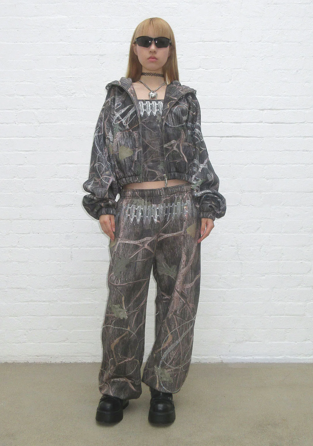 ENEMY RHINESTONE SWEATPANTS TREE CAMO - Image 6