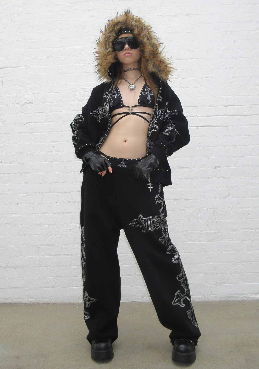 FERAL STUDDED OVERSIZED SWEATPANTS BLACK - Image 5