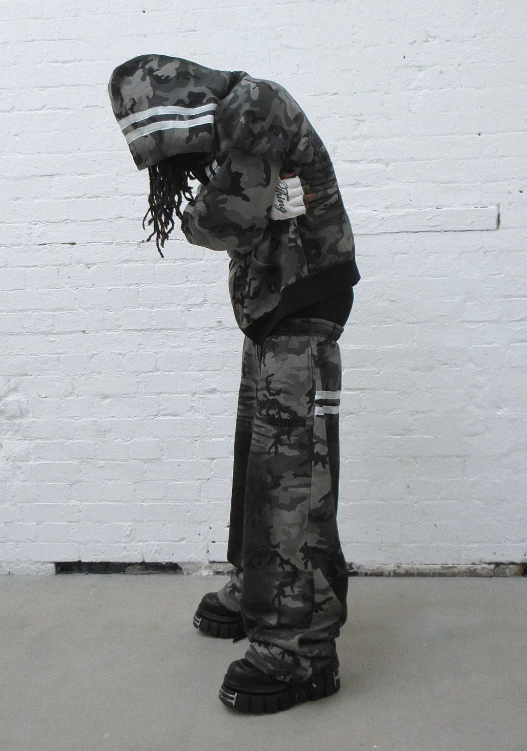 GRIME OVERSIZED SWEATPANTS GREY CAMO - Image 2