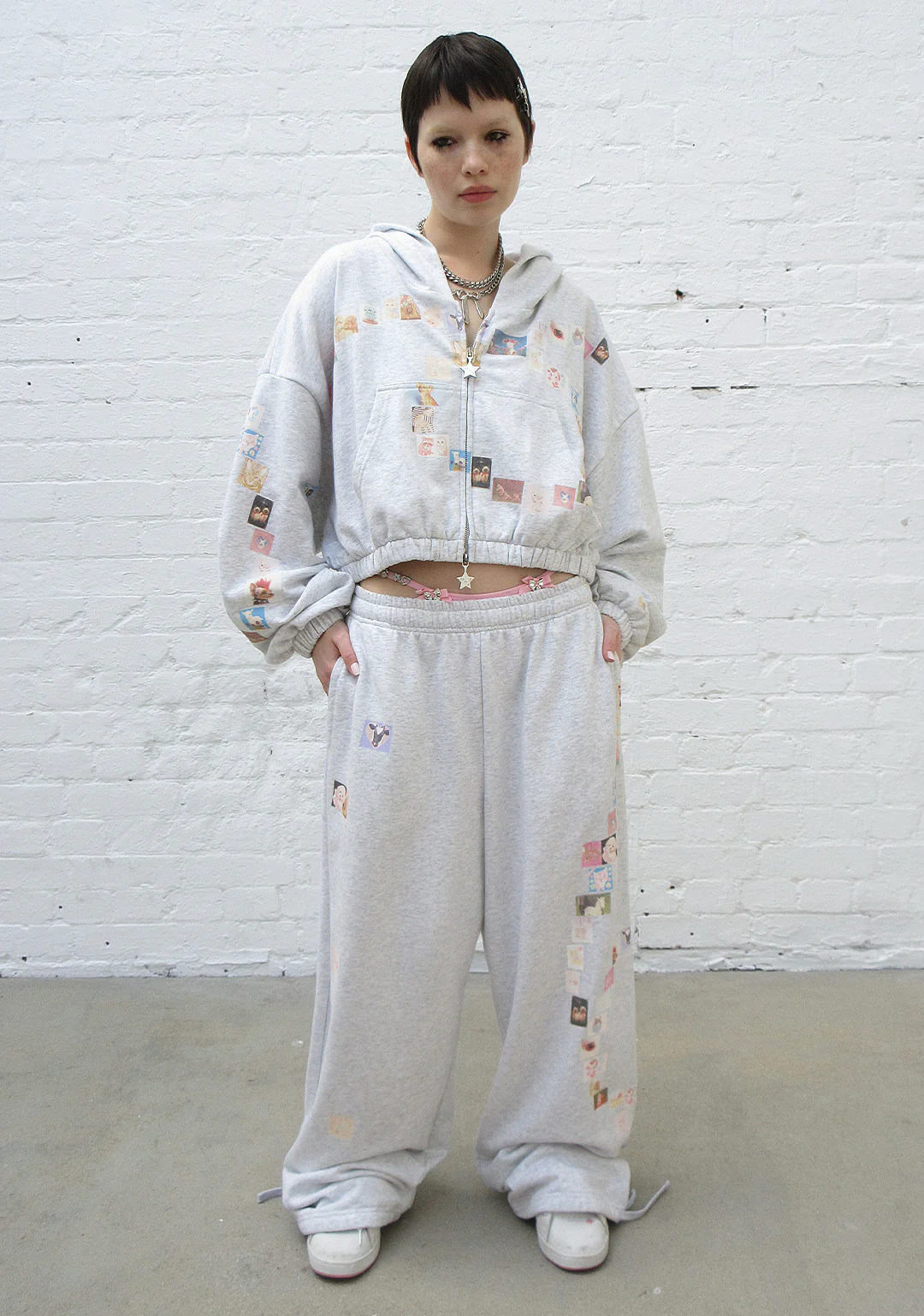TRINKET MOTIF OVERSIZED SWEATPANTS GREY MARL - Image 2